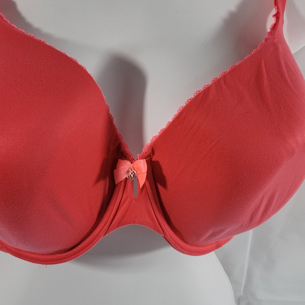 Victoria's Secret Lined Perfect Coverage 40DD Bra